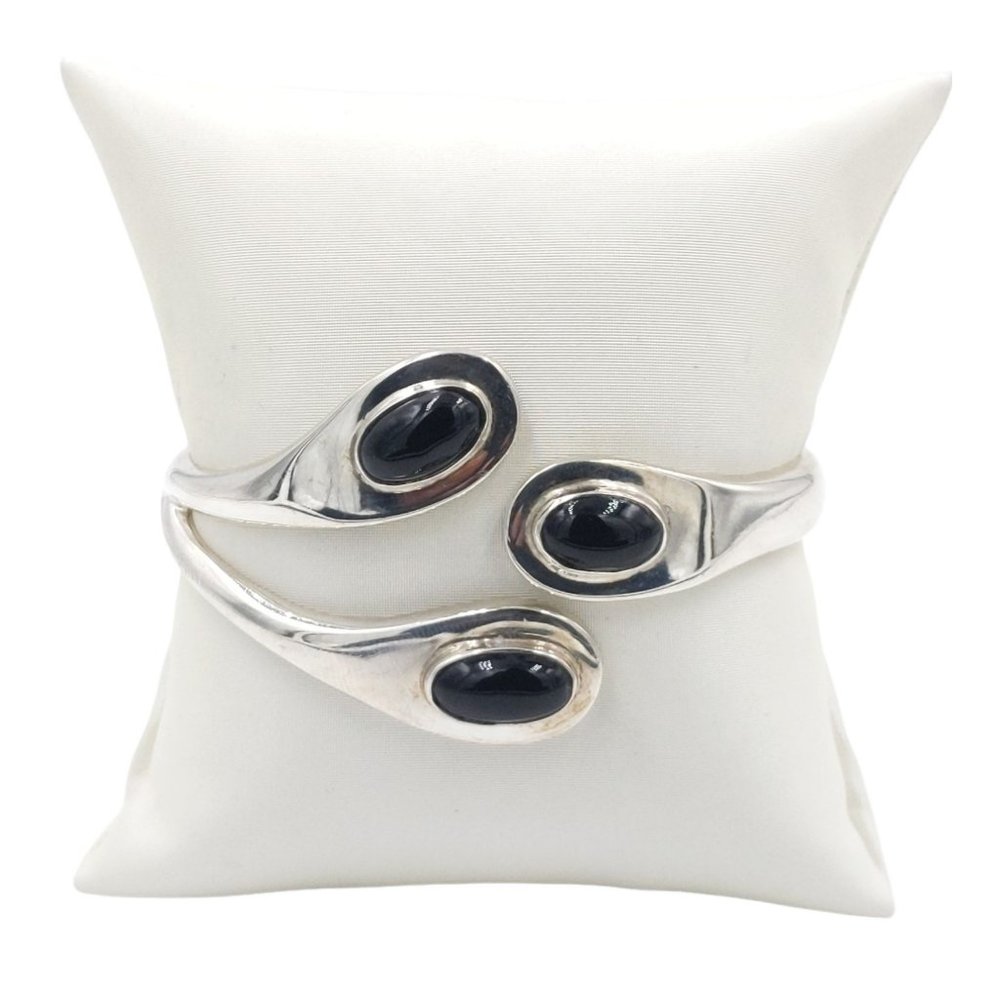 Modernist Black Onyx Cabochon Hinged Sterling Bracelet, Vintage 925 Bypass Brace